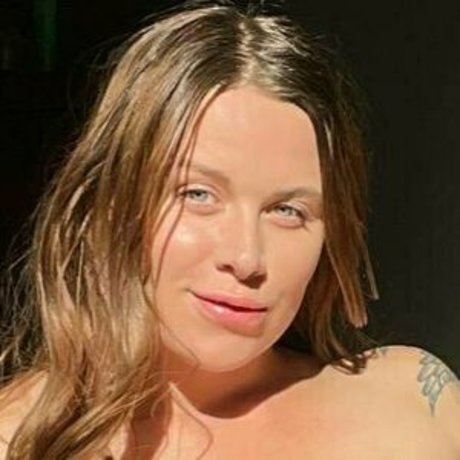 violettegf model kunst archiv