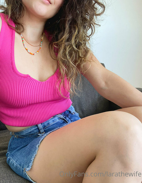 larathewife nackt xxx archiv