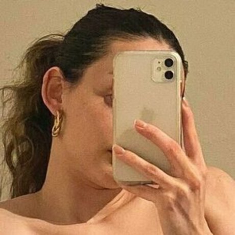 larathewife porno xxx fotos