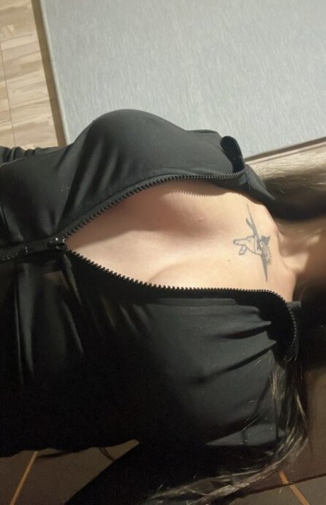 Giovanna Aguiar sexy nackte archiv