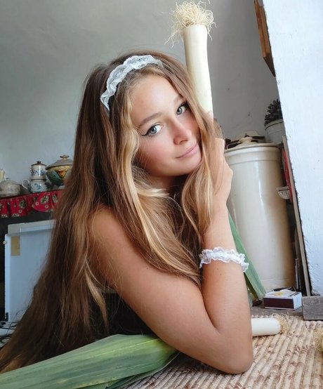 Anthea Bertrand beste erwachsene bilder