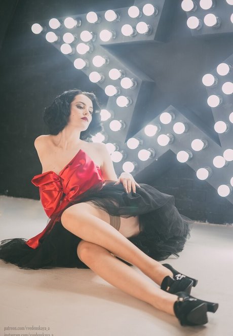 Anastasia Vvedenskaya nackt galerien