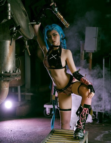 ZinieQ Cosplayer heiße nackten foto