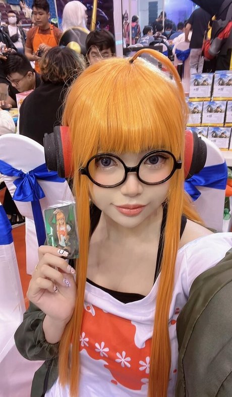 ZinieQ Cosplayer nacktheit hd bild