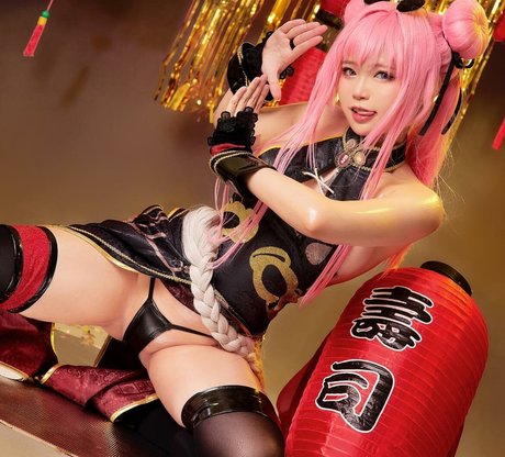 ZinieQ Cosplayer perfekte hd bilder