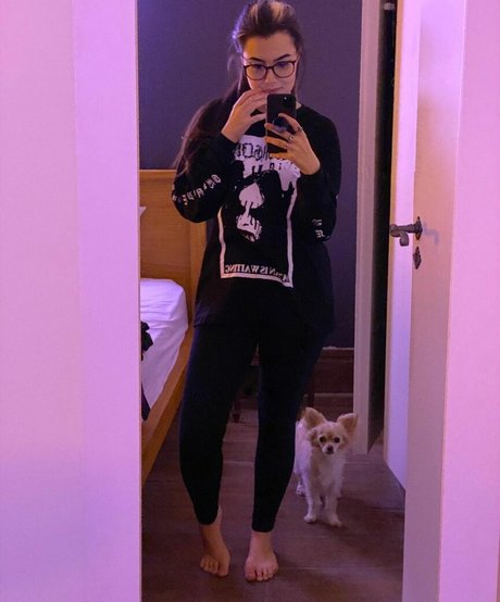 ebenholz-bdsm-onlyfans kunst sexy galerie