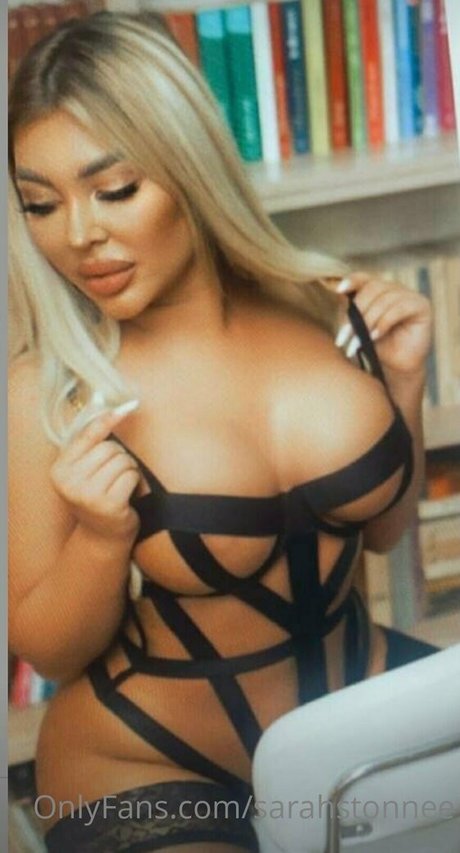 sarahstonnee freie erotische foto