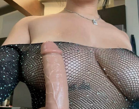 dünne ebenholz-onlyfans kunst schöne bild