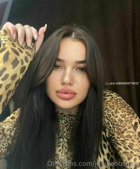 julyboobsfree kostenlose nackt galerie