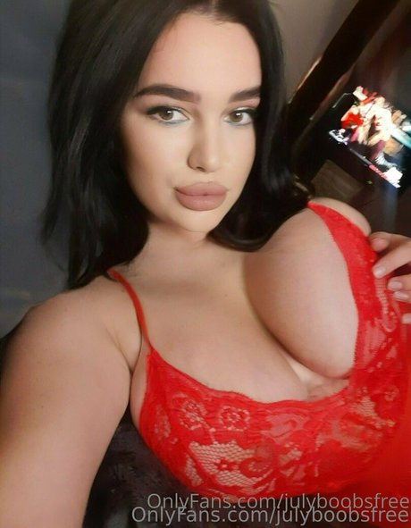 julyboobsfree hübsche schöne fotos