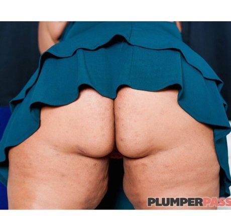 thebreanakhalo model porno bild