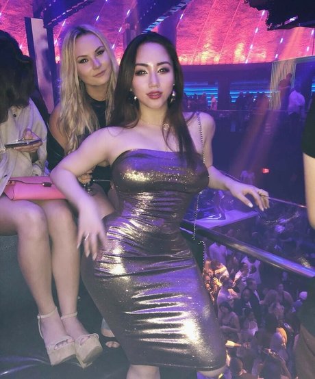 Dajinism erotische nackte bild