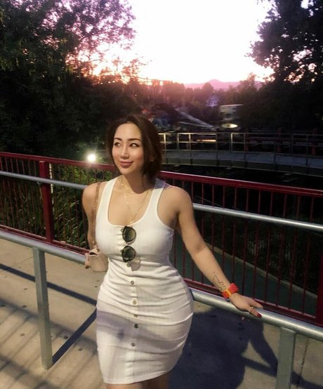 Dajinism nacktheit kunst bild