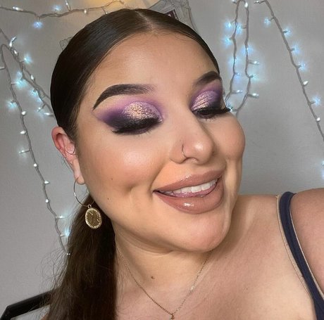 Ilianna nackt nette bilder