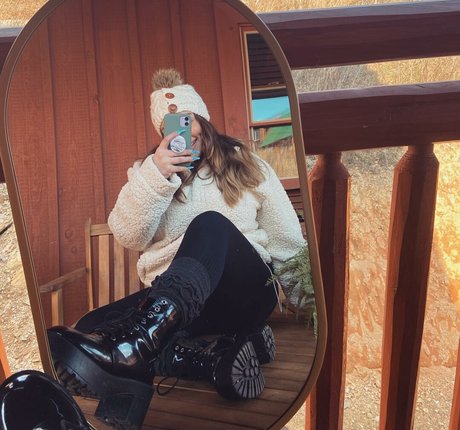 Ilianna hübsche schöne galerien