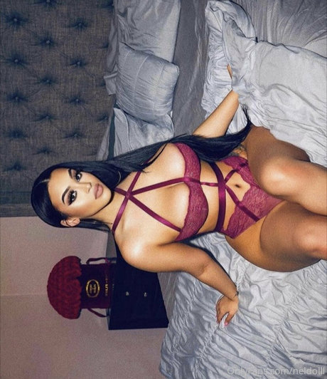 neljassenia erotische erwachsene foto