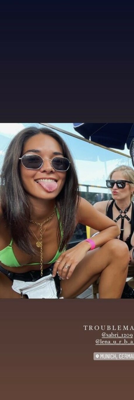 Anelia Moor nette pornostar fotos