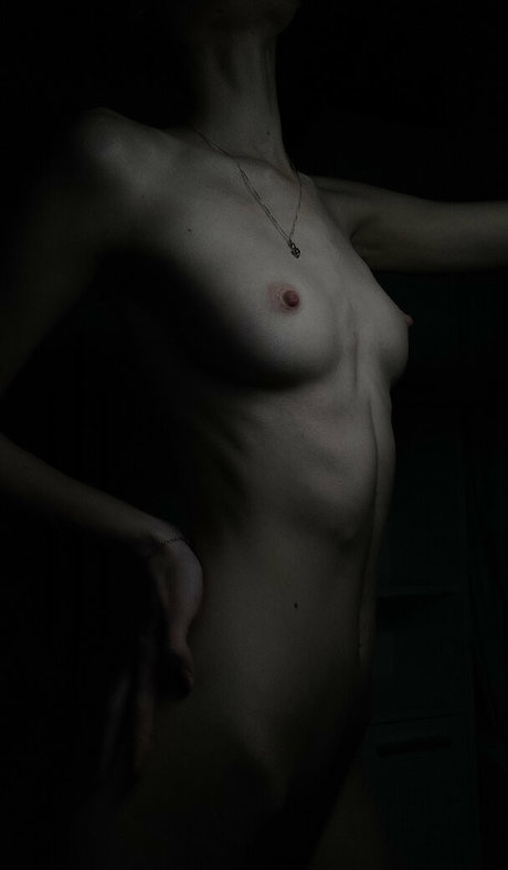 Kitty Rias model exklusive fotos