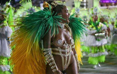 Iza Cantora heiße xxx fotos