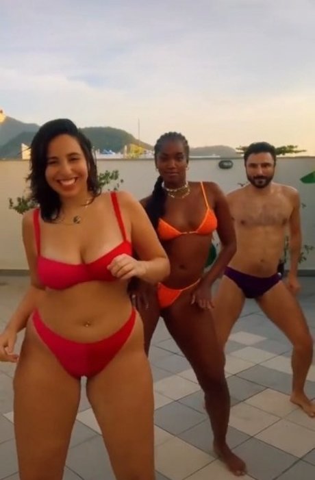 Iza Cantora freie porno foto