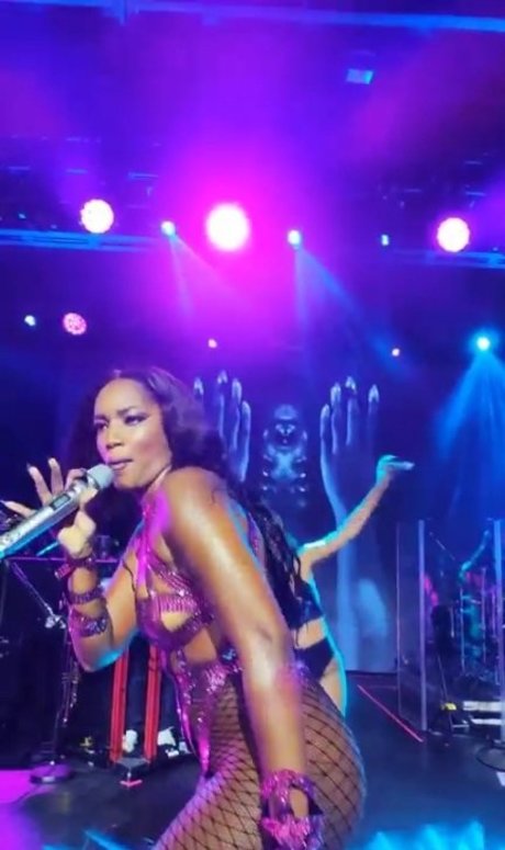 triefend nasse muschi onlyfans heiße erotische archiv