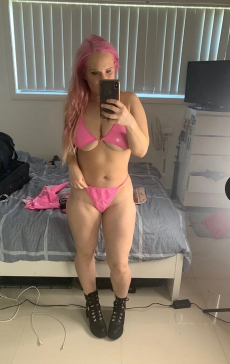 Shazza McKenzie kostenlose heiße foto