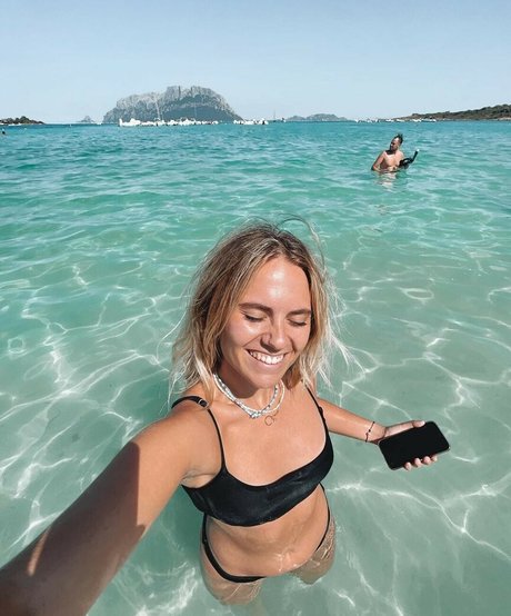 Axelle Maga xxx hübsche galerien