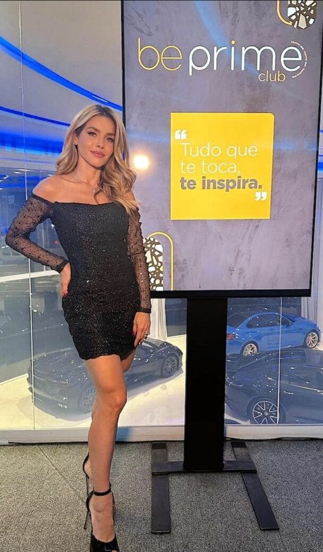 Monique Alfradique xxx perfekte galerie