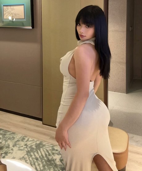 naomiiper xxx pornografische bild