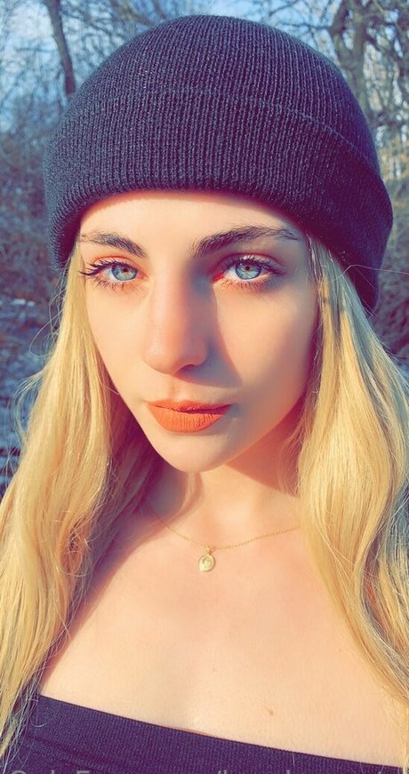 lunabennatv schöne pornographische bild