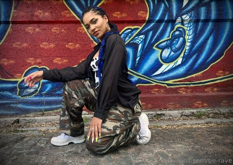 be rave erotische erwachsene galerie