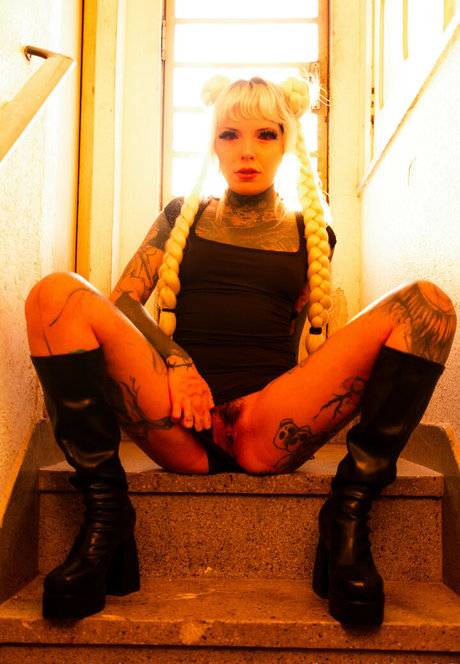 marizombie666 freie nackte bild