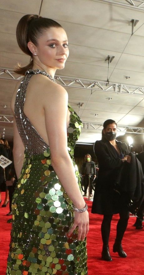 Thomasin Mckenzie hübsche nette archiv