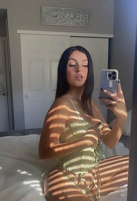 poetvivi sexy pornostar bild