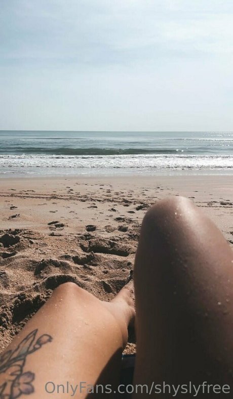 shyslyfree erotische akt foto