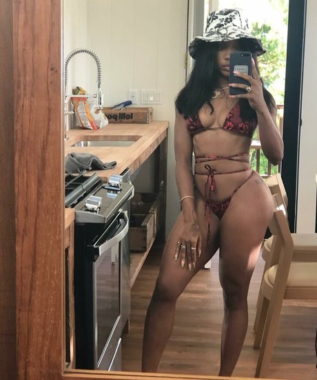 SZA sexy akt bilder