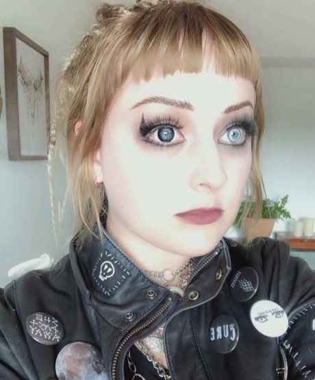 Mother Macabre sexy pornografische foto