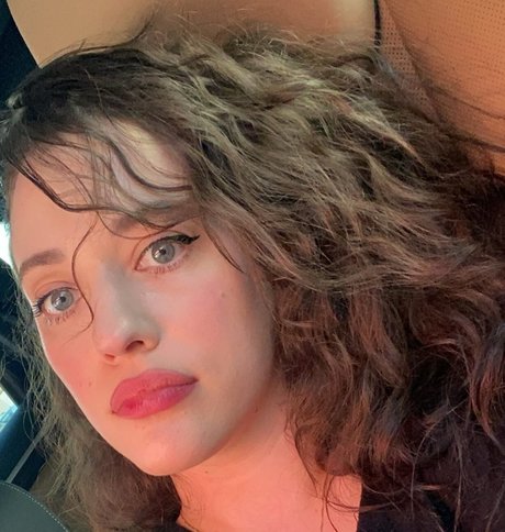 Kat Dennings top akt galerien