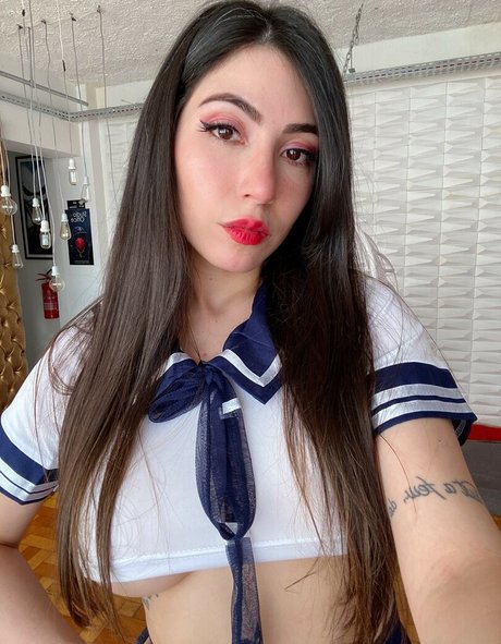 Danielle Vedovelli erotische nackt bild