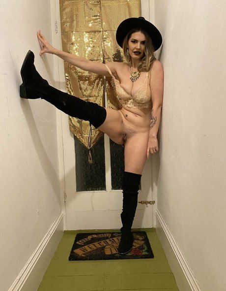 joi squirt onlyfans heiße erotische bild