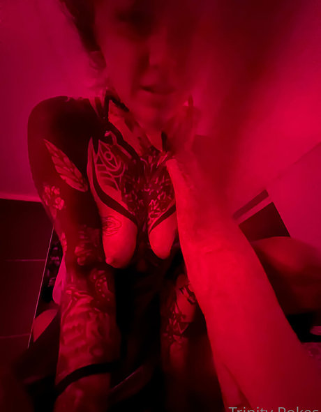 Trinity Eclectic heiße nacktheit archiv