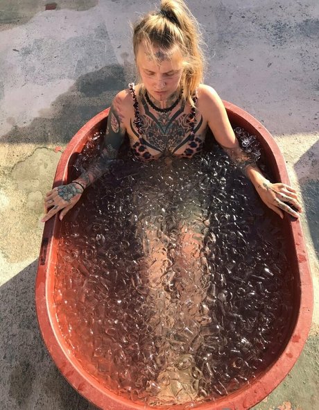 Trinity Eclectic nacktheit freie fotos