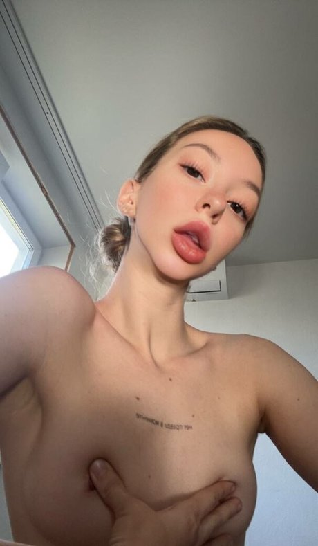 Holy Harlot model kunst bilder