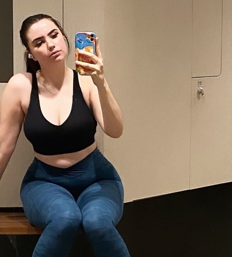 sleppyy pornostar erwachsene archiv