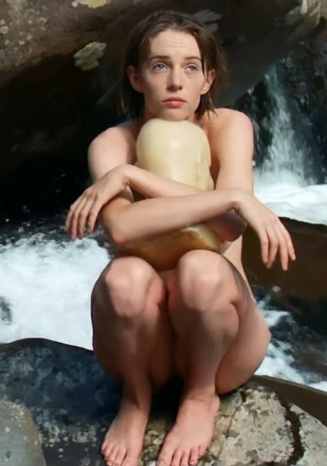 Maya Hawke freie pornografische bild