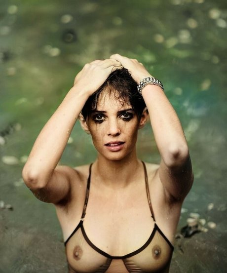 triefend nasse muschi onlyfans porno nackte fotos