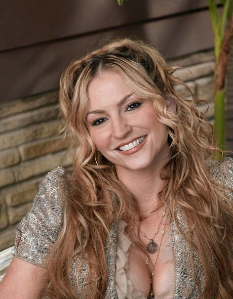 Drea DeMatteo kunst erwachsene foto