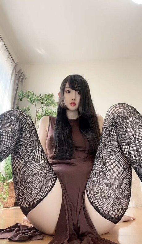 asiatische falsche titten onlyfans erotische schöne bild