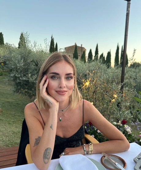 Chiara Ferragni sexy top bilder