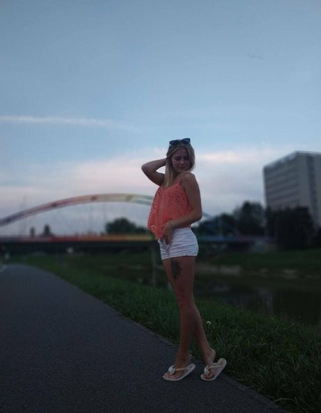 a tendergirl vialeti xxx exklusive fotos